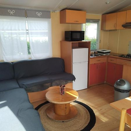 Mobil-Home Coin De Paradis En Cote D'Opale Sur Terrain Prive Et Sa CaravaneHermelinghen エクステリア 写真